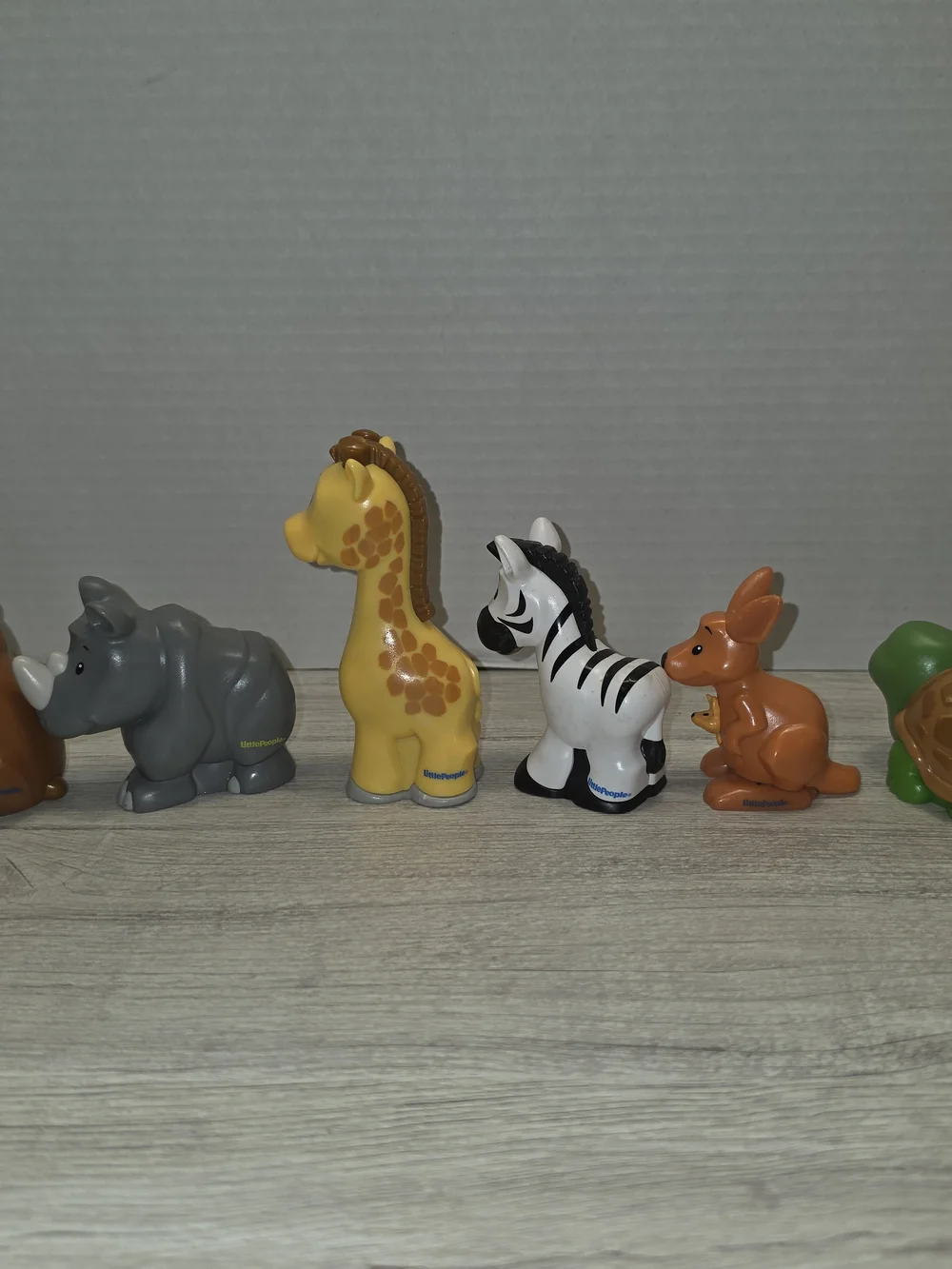 Fisher Price Little People Safari Zoo Animals Collection 6 Pack